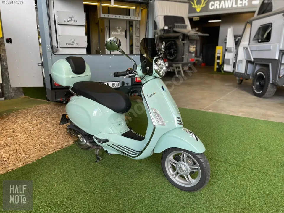 2024 Vespa Primavera 125 – fotoğraf 1